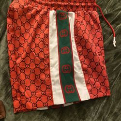 Gucci Men’s Shorts Size Small