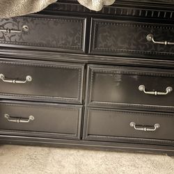ashley furniture 6 drawer dresser w/ vanity mirror
