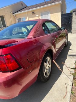 2004 Ford Mustang