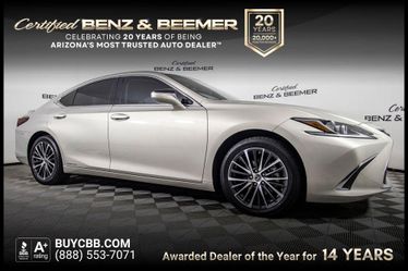 2022 Lexus ES 300h