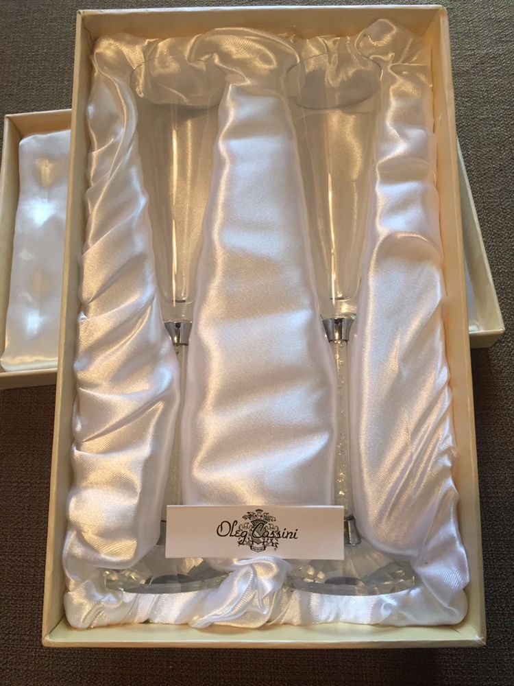 🥂 Oleg Cassini Crystal Diamond Flutes 🥂