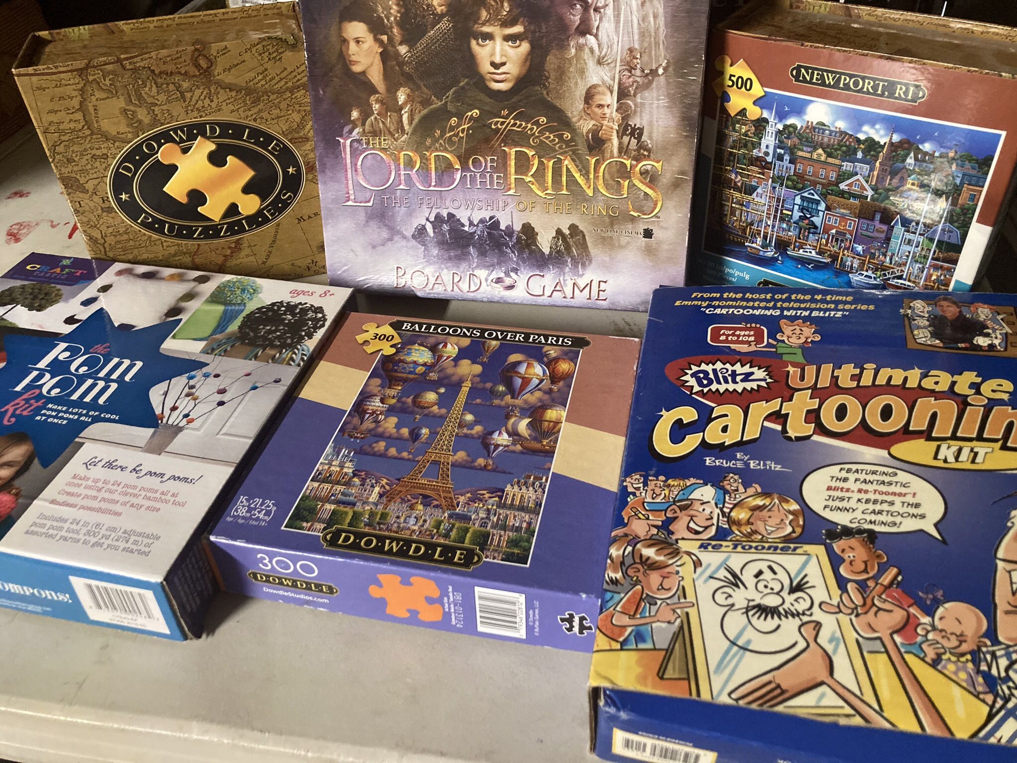 Dowdle Puzzle- Blitz Cartooning Drawing Kit - Lord Of The Rings Board Game - Pom Pom Kit