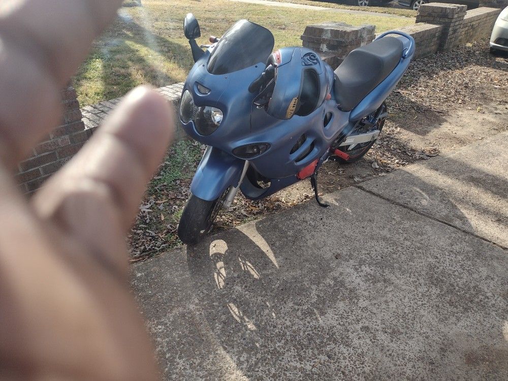 2005 Suzuki 750 GSX