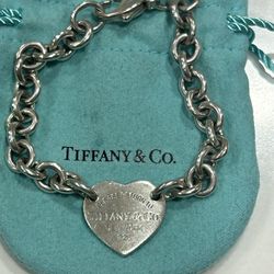 Tiffany & Co Heart Tag Charm Bracelet 