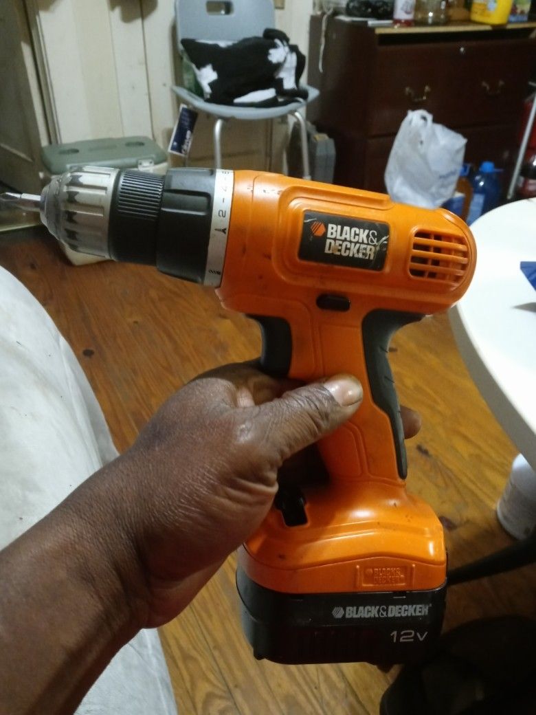 Black And Decker Drill With A Charger