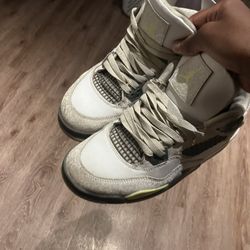 Nike Air Jordan 4 Retro