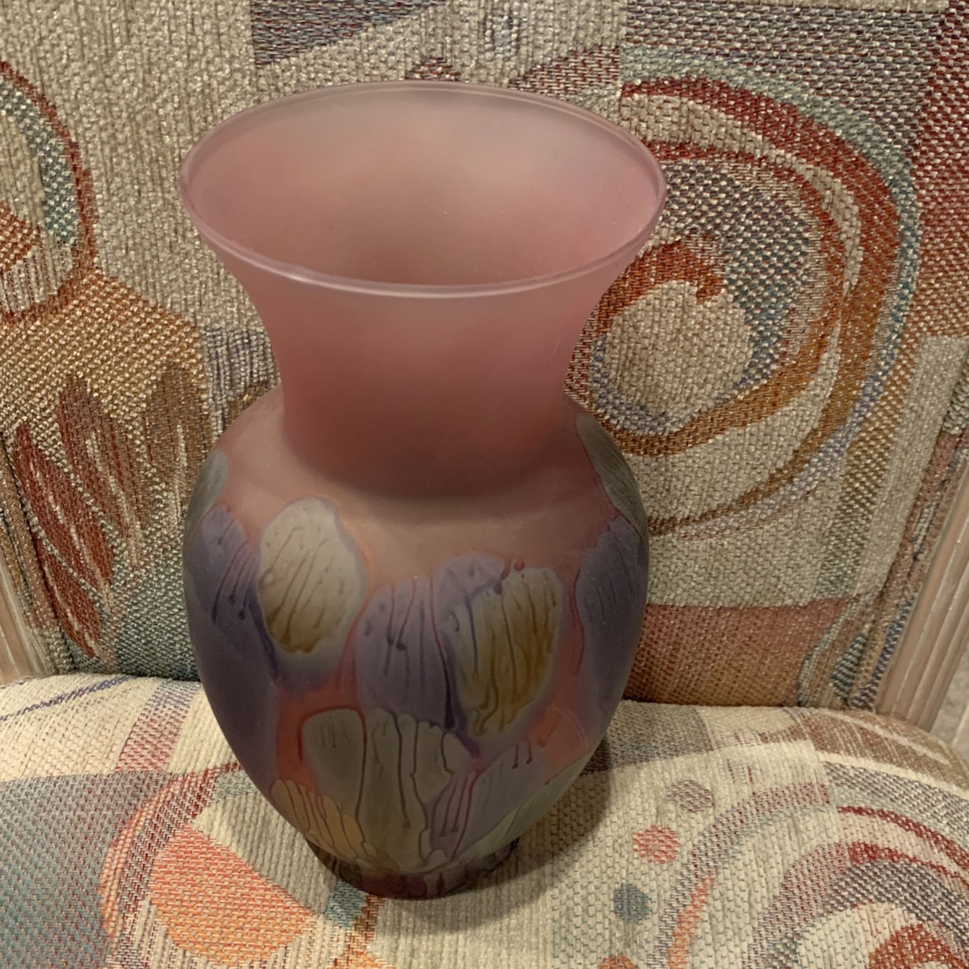 Glass Vase - Approx 10” Tall & 5” Widest Diameter