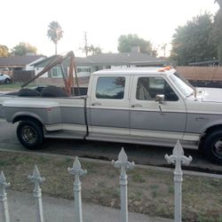 1989 Ford Duly Gas 460 7.5 L F350 Lariat 