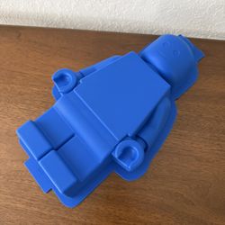 Lego Minifigure Cake Mold - New - Never used retired product