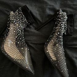 Bedazzled Black Heels Close Toe – Fashion Nova, Women’s Size 7.5