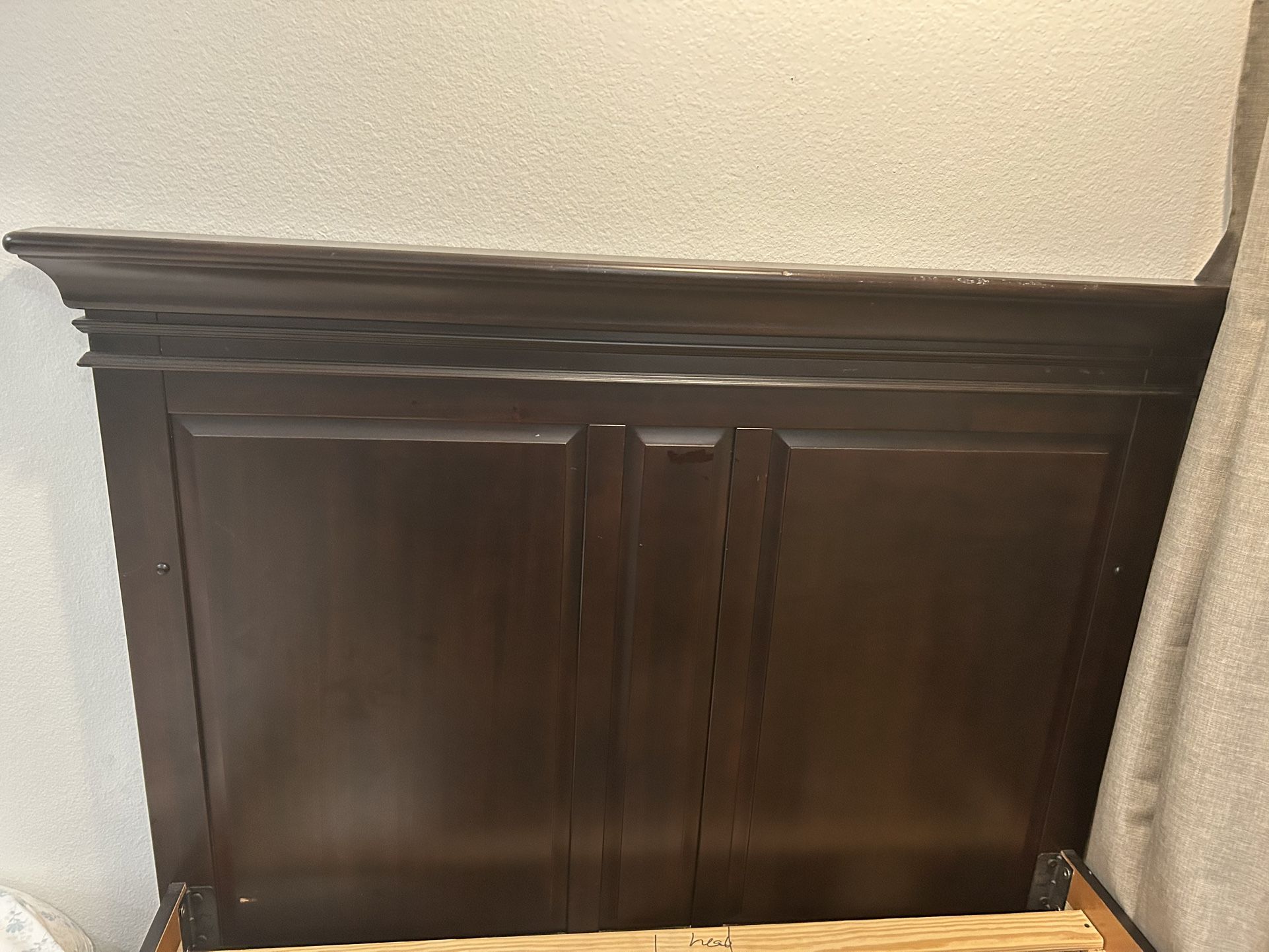 Wood Full Bed Frame With Drawer Chest