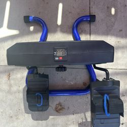 Exercise Machine For Legs And Hips