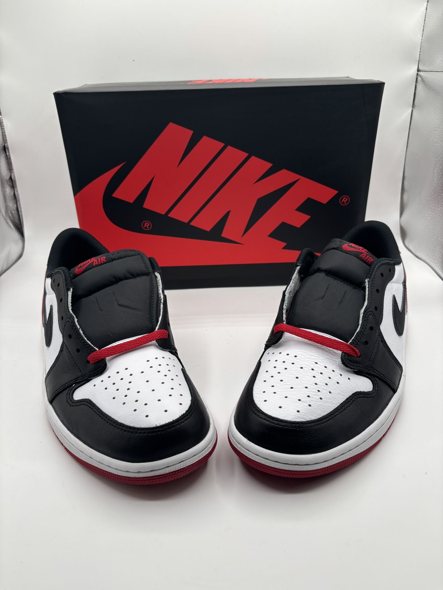 Jordan 1 Black Toe 11.5 Men’s