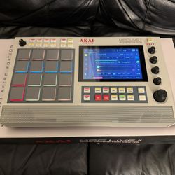 Mpc Live 2 Retro / Akai Mpc Live II Retro
