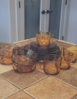 Dinner set servings for four $45