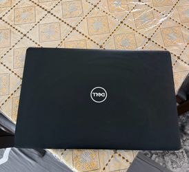 Dell Latitude 3590 Laptop