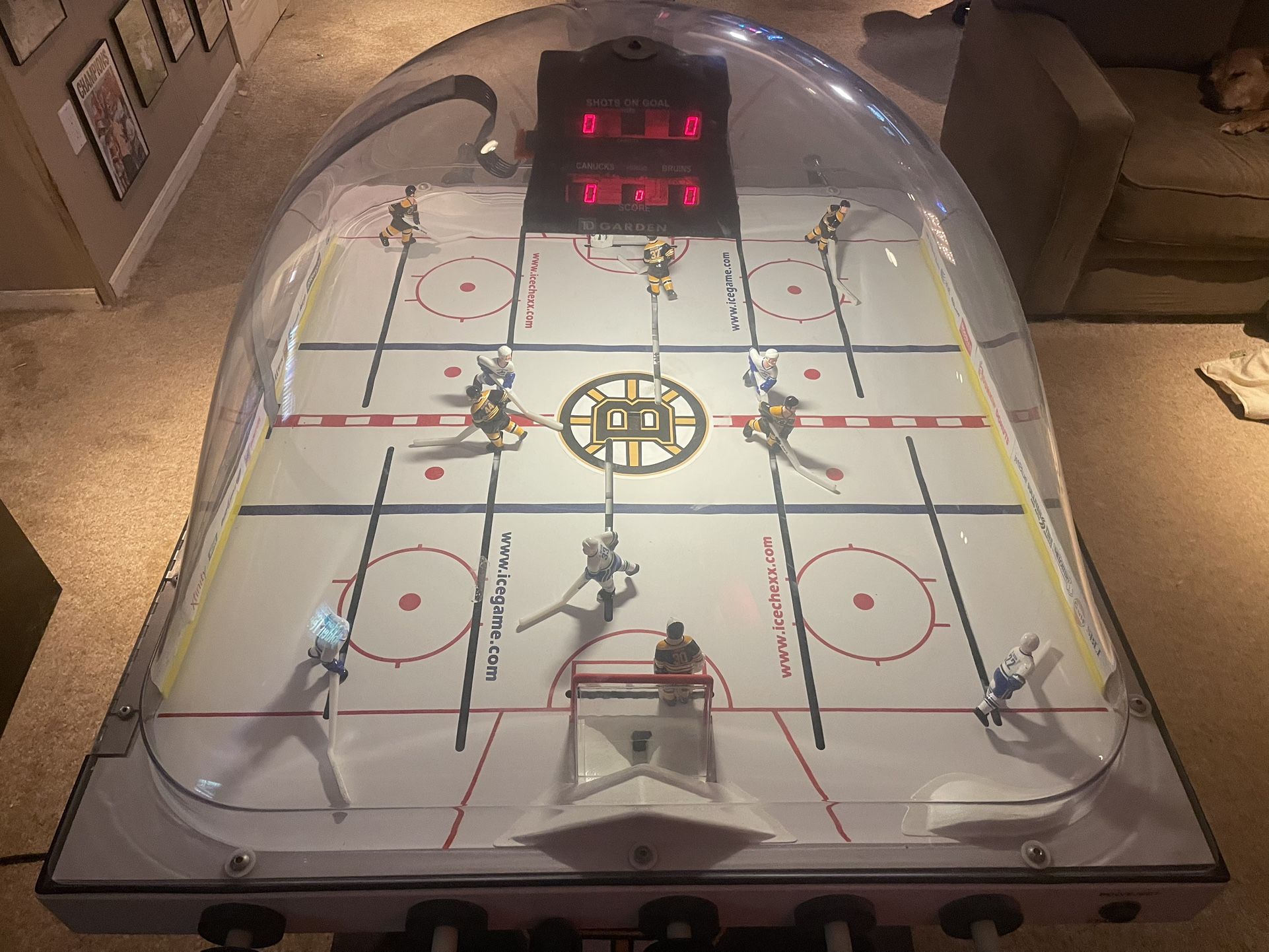 Super Chexx Bubble Hockey - Boston Bruins Stanley Cup Edition