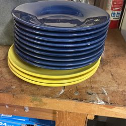 9  Blue Dinner Plates  And 3 Yellow 