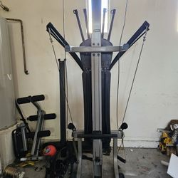 Bowflex With Accessories 