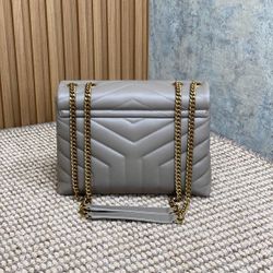 Fashion versatile must-have