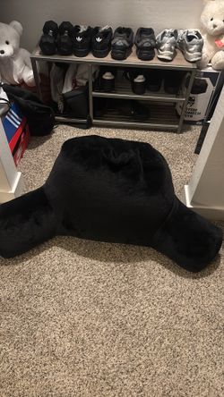 BLACK BACK PILLOW