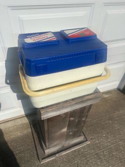 Vintage AC Delco battery advertising lunch cooler.  Has water bottle in lid for freezing to keep contents cold inside.  Obviously, some kind of promot