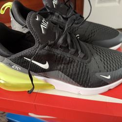 New Nike Air 270 Worn One Tune 