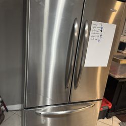 Maytag 25cu Ft. French doors. Bottom Freezer 