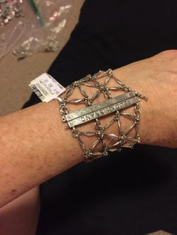 Bracelet
