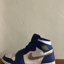 Men’s Athletic Shoes