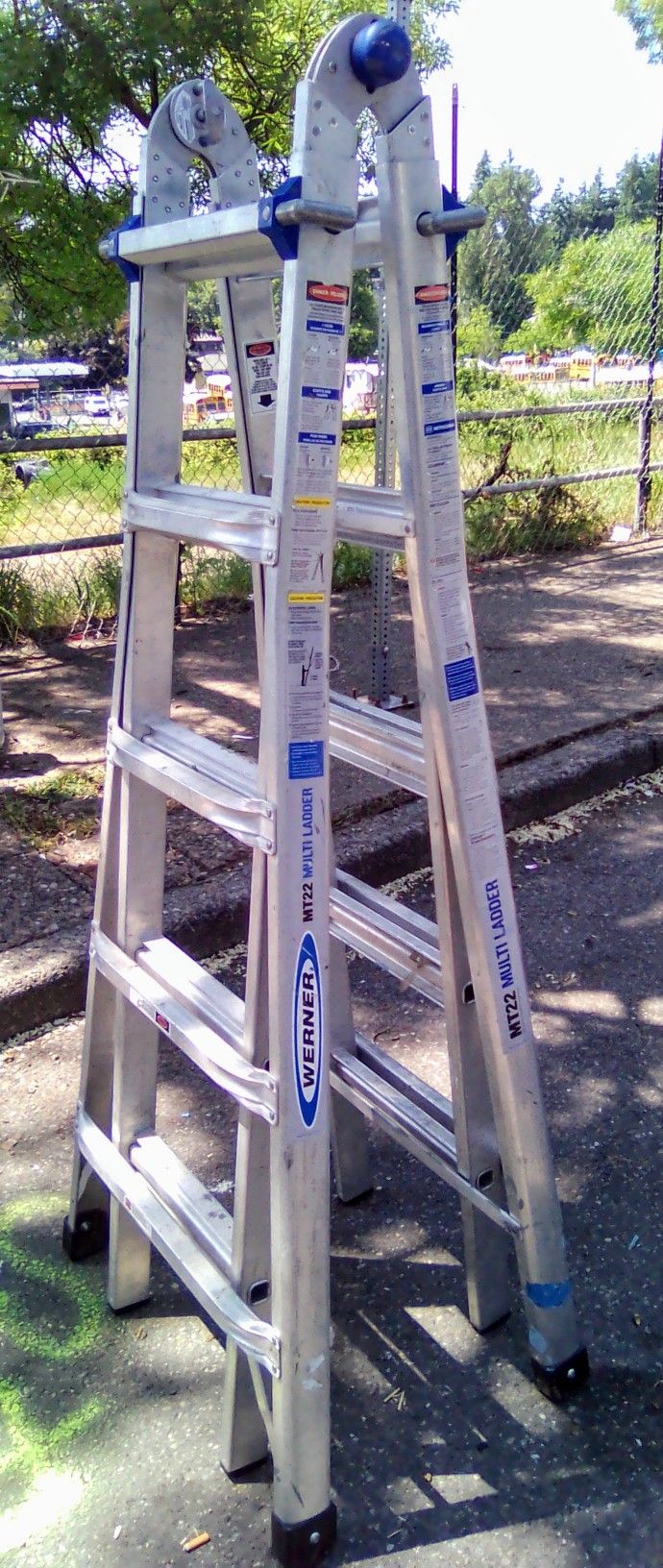 WERNER MT22 22ft. Multi-Ladder
