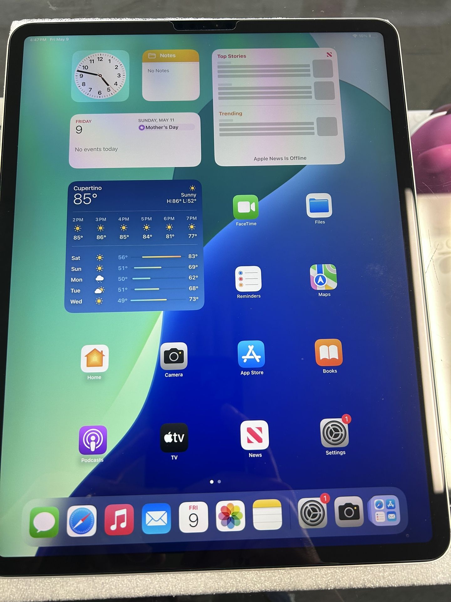 iPad Pro 12.9 Wi-Fi plus cellular unlocked to any carrier 64 GB good condition