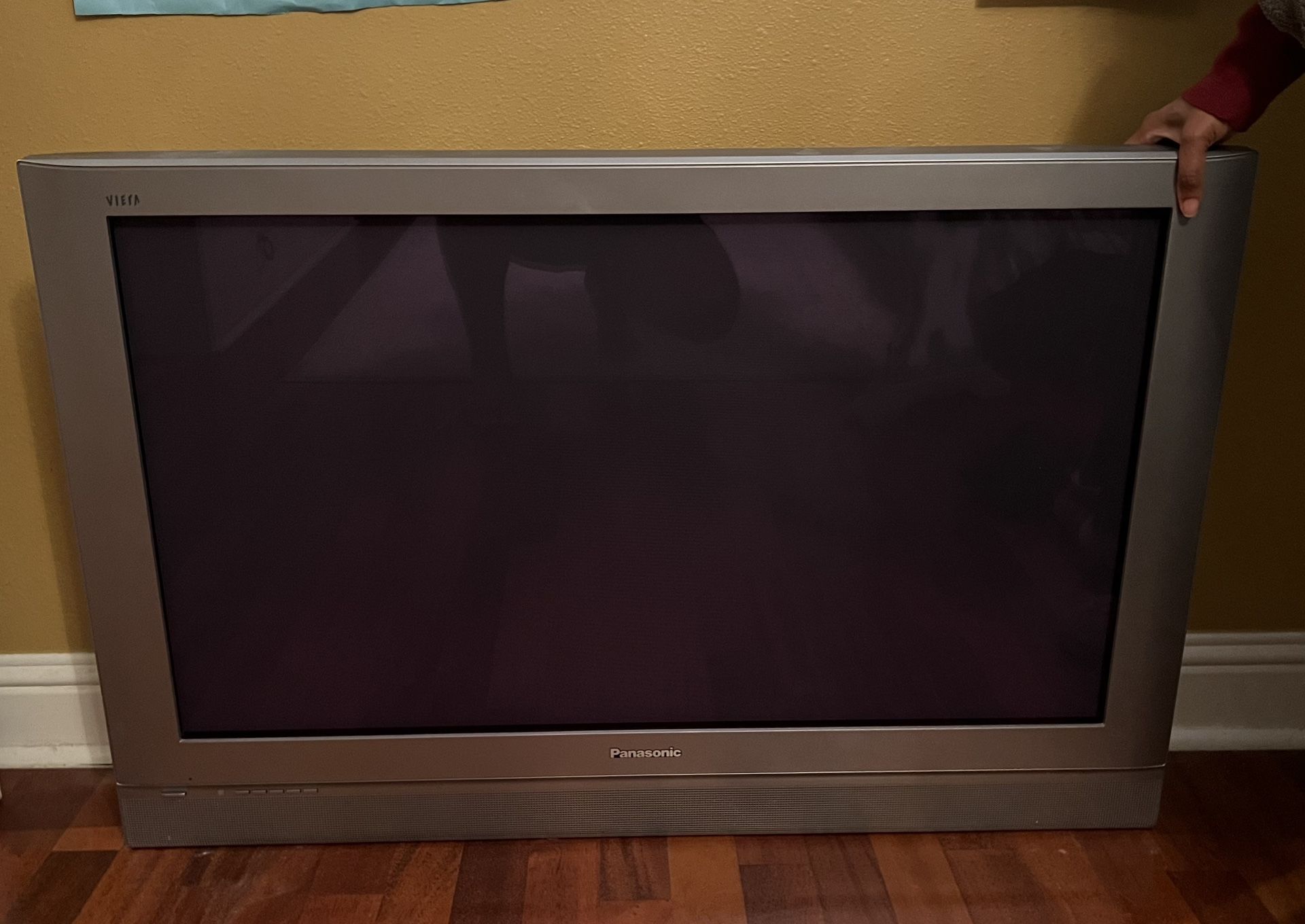 Panasonic TH-42PD60U 42” Plasma TV