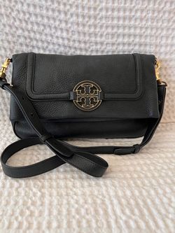 Tory Burch Amanda Foldover crossbody bag with gold-tone
