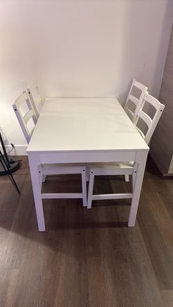 Dining table with chairs