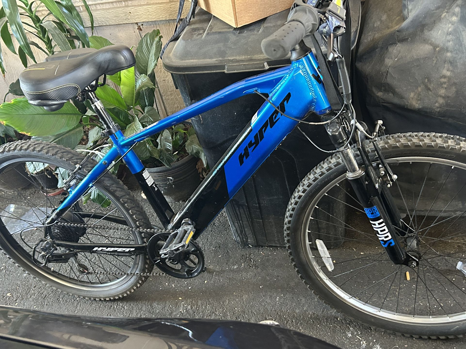 Hyper Mountain Electric E-bike 