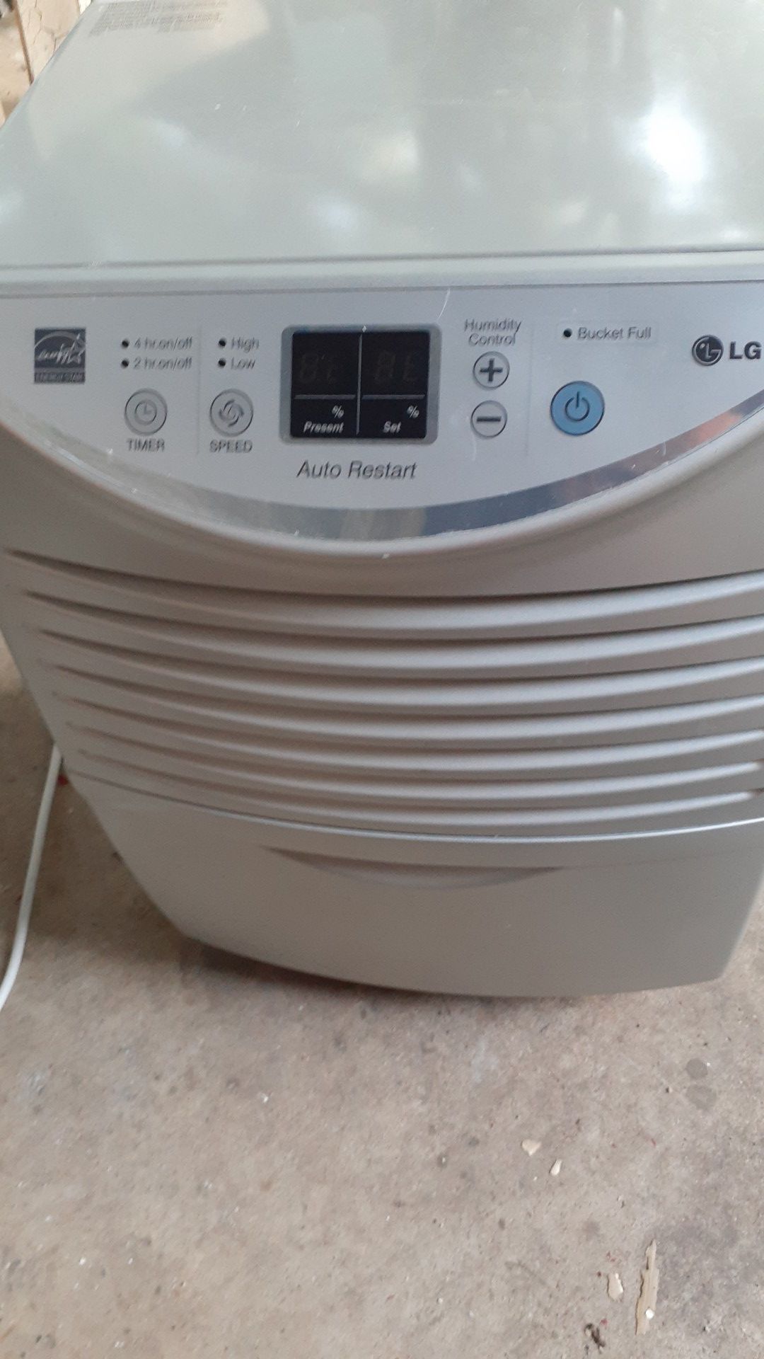 Lg dehumidifier great price works good