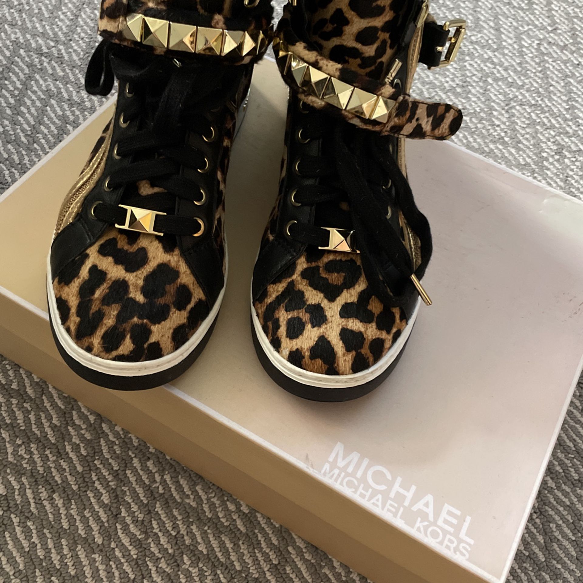 Michael Kors Sneakers 8.5 Woman’s 