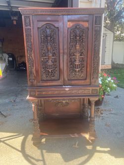 For sale 1920 armoire