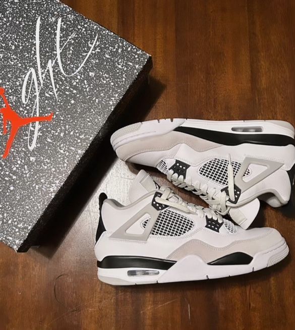 Jordan 4’s Military