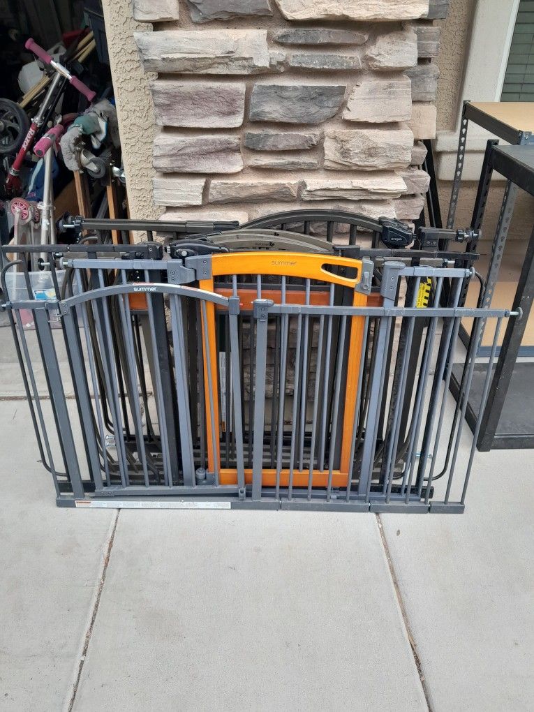 Metal Security Gate Fences Child Pet Dog Baby Pressure Mount $30 Each 5 Different Available See All Photos