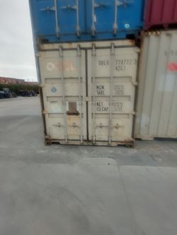 40 foot storage container. Can fit 2 cars in it.