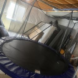 Trampoline 