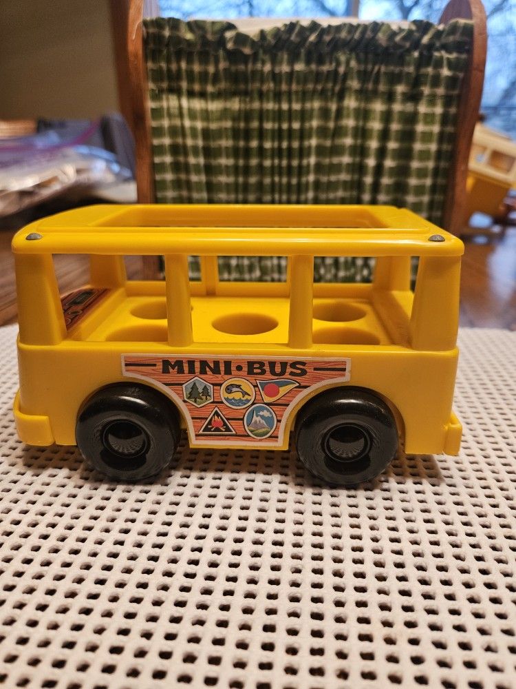 VINTAGE FISHER PRICE MINI BUS