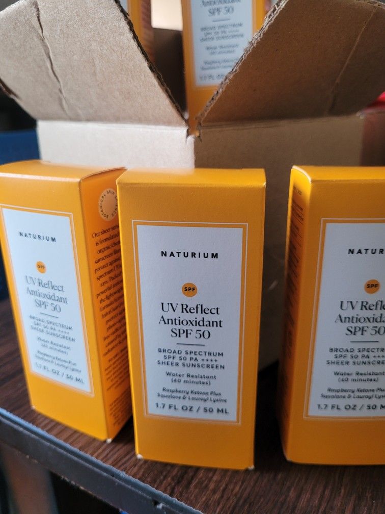 UV ANTIOXIDANT SPF 50 SUNSCREEN 