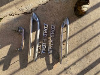 Ford insignias ford F100 apache