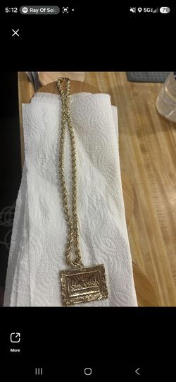 Gold chain with pendant 10k
