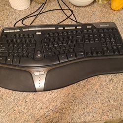 Microsoft Ergonomic Keyboard 4000 