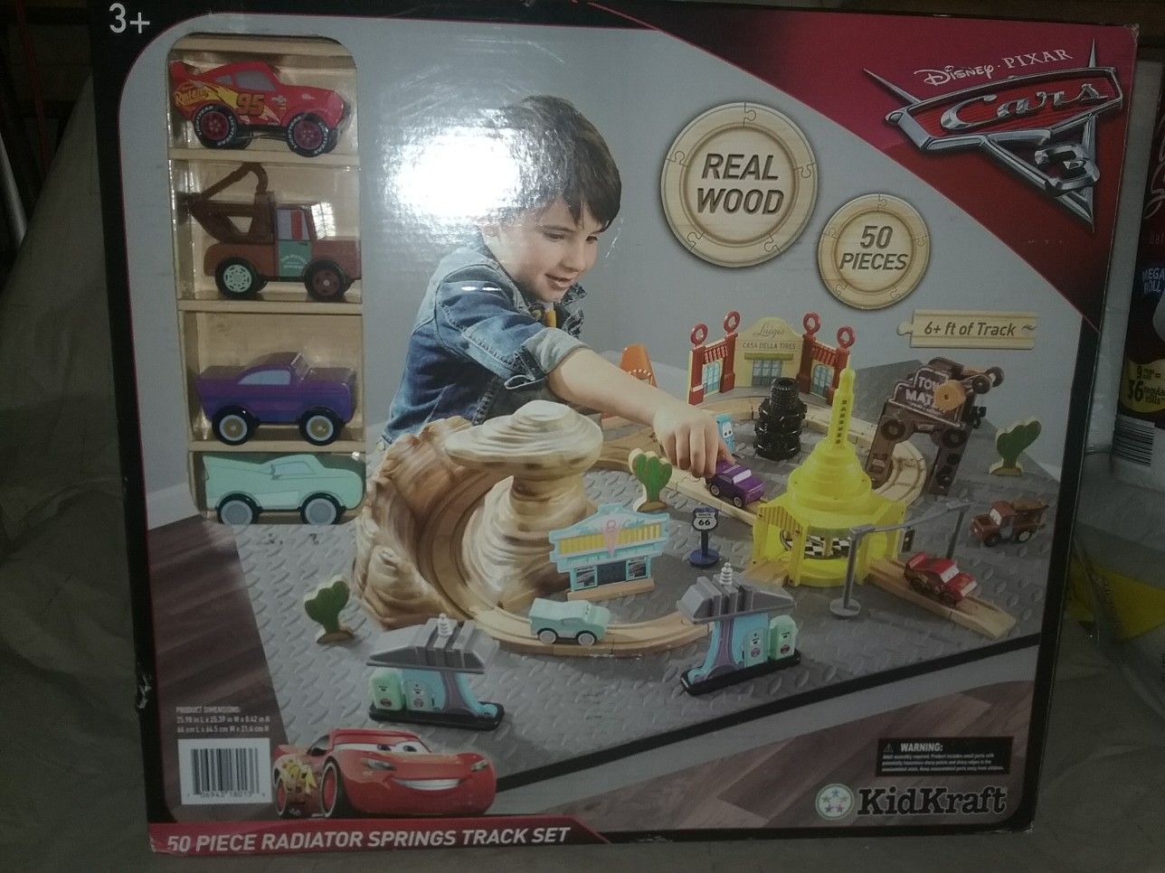Kidkraft disney pixar cars 3 sale 50 piece radiator springs track set