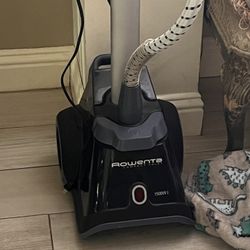 Rowenta Compact Valet Steamer / Iron 